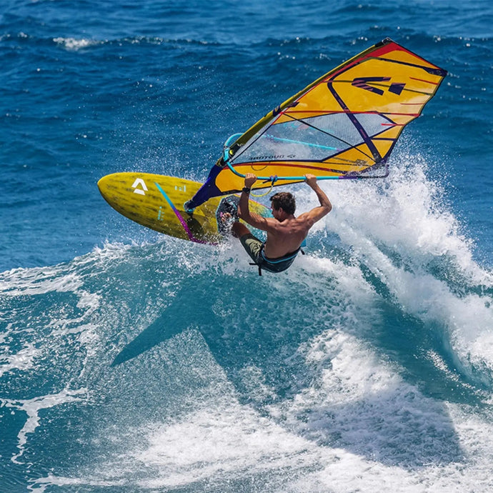 Comment bien choisir sa planche à voile ?
